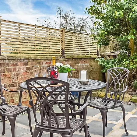 Ugly Duckling * Broughton in Furness