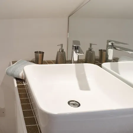 Holiday home Ugly Duckling *